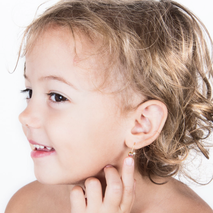 Прокол ушей